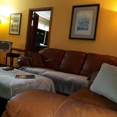 Quiet, Clean House W/ Steel Balls Bed & Breakfast ริชมอนด์ ภายนอก รูปภาพ