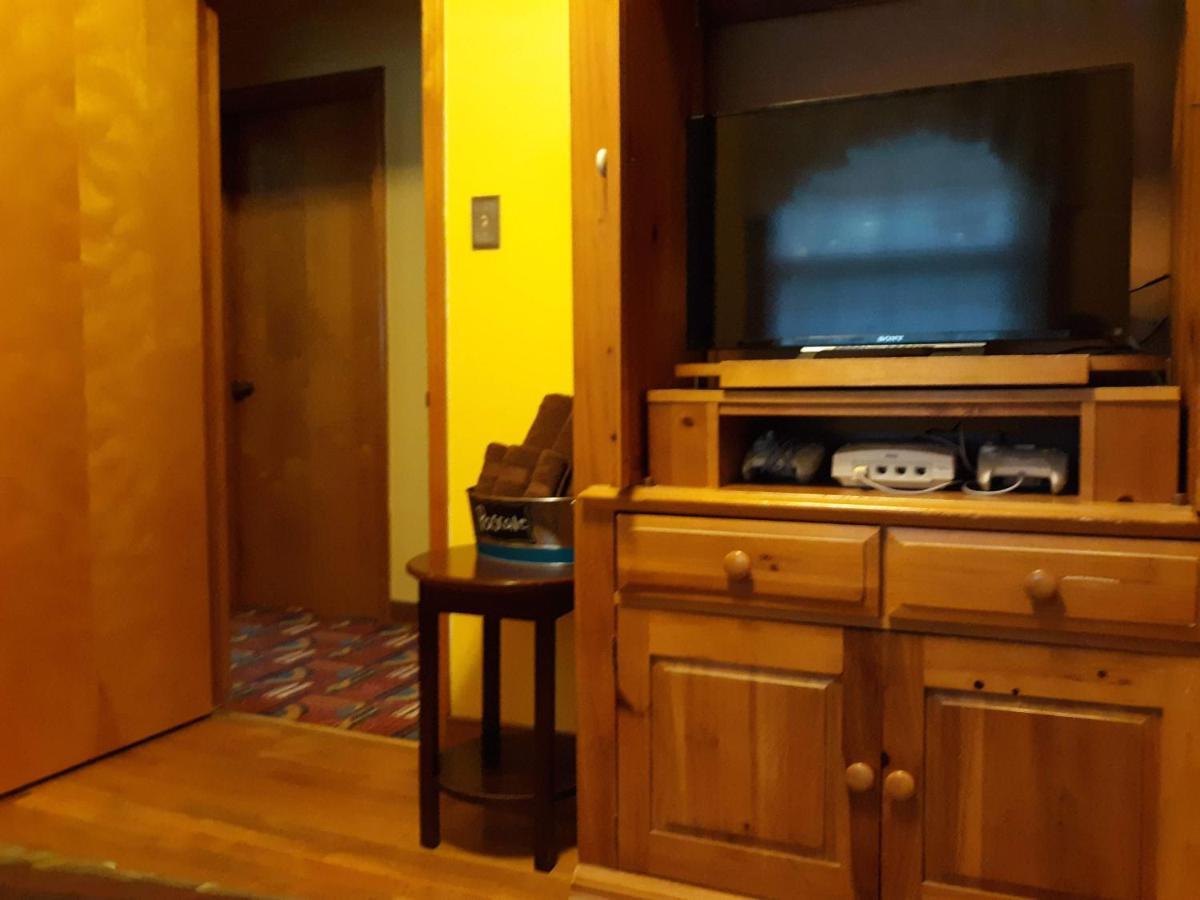 Quiet, Clean House W/ Steel Balls Bed & Breakfast ริชมอนด์ ภายนอก รูปภาพ