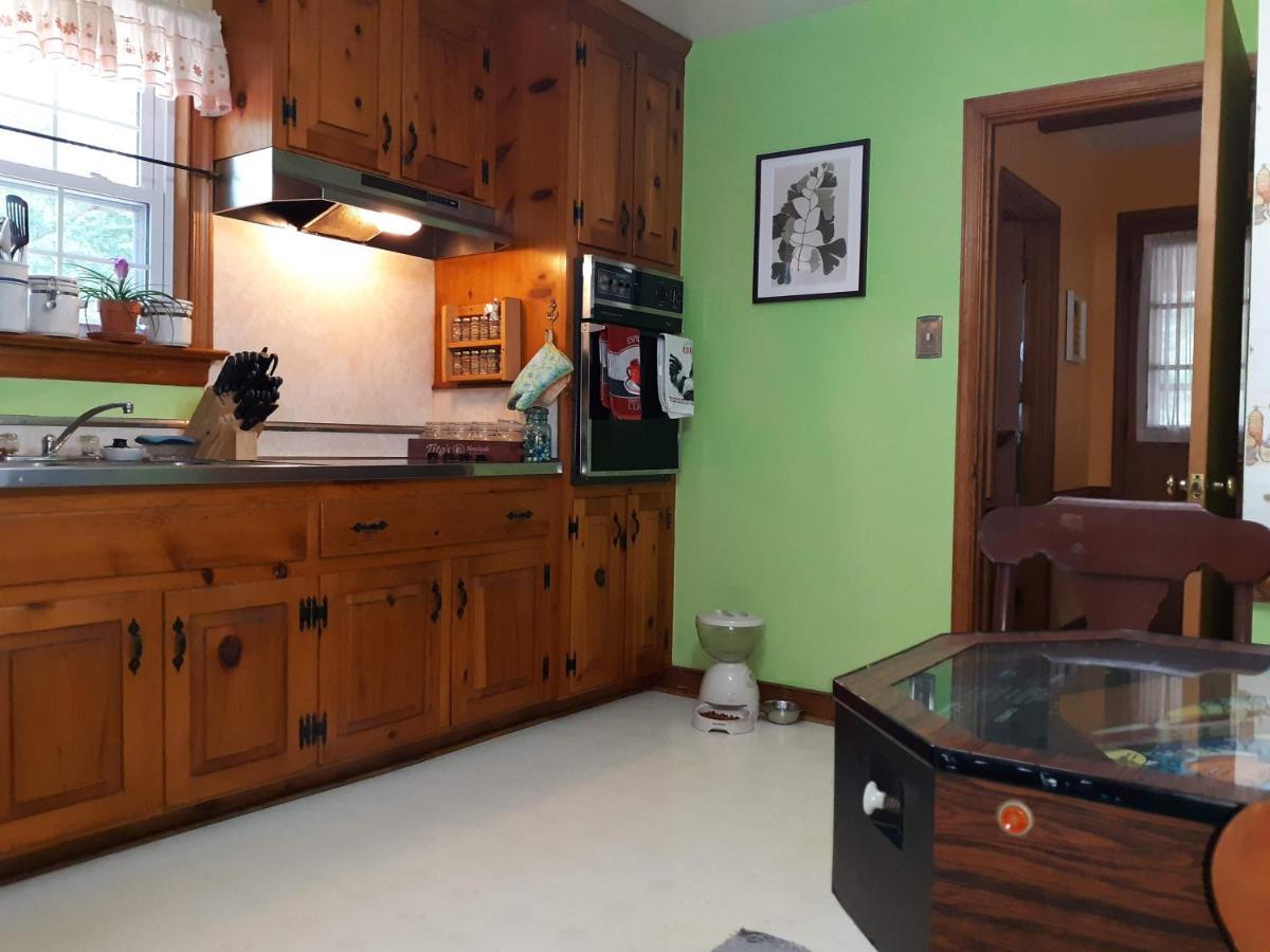 Quiet, Clean House W/ Steel Balls Bed & Breakfast ริชมอนด์ ภายนอก รูปภาพ
